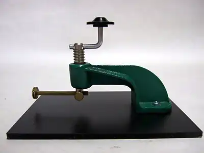 ステンドグラス,ガラスカッター