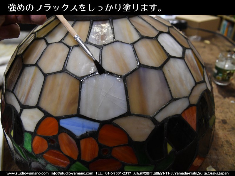 強めのフラックスをしっかり塗ります。